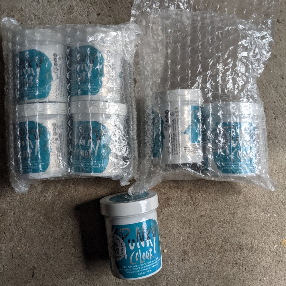 7 Tubs Turquoise Punky Color